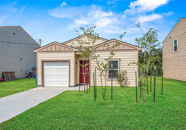 Photo 2 of Single family home for sale at 2537 18th St, Hempstead, TX 77445 | MLS# 31683229 | Listing updated on 2026-09-22