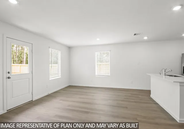 Photo 4 of Single family home for sale at 659 Iron Horse Dr, Conroe, TX 77303 | MLS# 27096836 | Listing updated on 2026-09-18