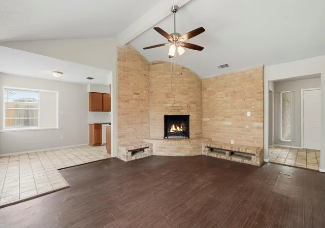 Photo 3 of Sale Pending at 11307 Whittingham Ln, Houston, TX 77099 | MLS# 11306982 | Listing updated on 2026-08-31
