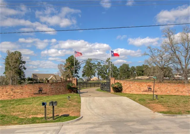 Photo 3 of Single family home for sale at 10436 League Line Rd, Conroe, TX 77304 | MLS# 38395303 | Listing updated on 2026-02-02