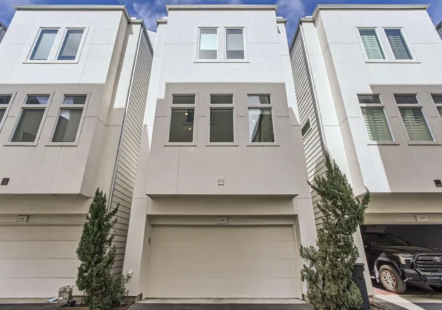 Photo 1 of Sale Pending at 126 Pierce St, Houston, TX 77002 | MLS# 86996938 | Listing updated on 2026-09-19