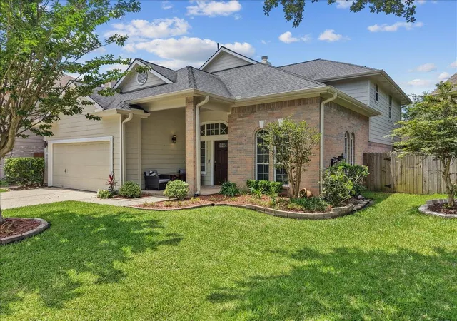 Photo 2 of Single family home for sale at 1823 Calypso Cvs Ct, Seabrook, TX 77586 | MLS# 9252270 | Listing updated on 2026-08-15