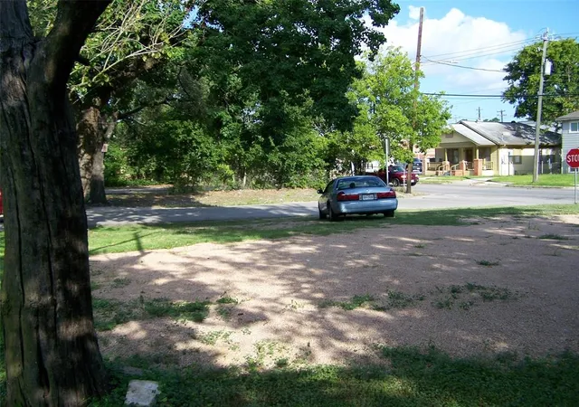 Photo 3 of Land for sale at 2625 Quitman St, Houston, TX 77026 | MLS# 96722844 | Listing updated on 2026-09-14
