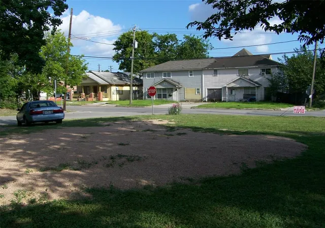 Photo 4 of Land for sale at 2625 Quitman St, Houston, TX 77026 | MLS# 96722844 | Listing updated on 2026-09-14