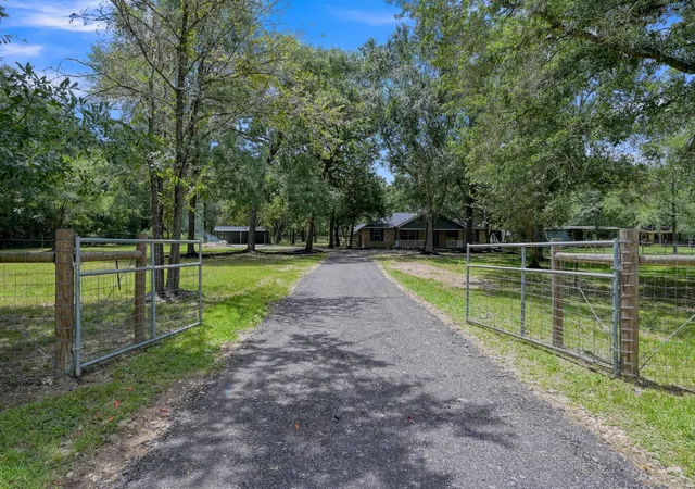 Homes for sale in Hockley, TX | 25483 Brushy Creek Dr, Hockley, TX 77447 | MLS# 83227736