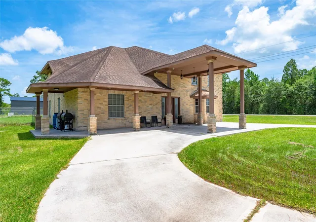 4th image of 1925 Avenue L, Santa Fe, TX 77510 | MLS# 43798044
