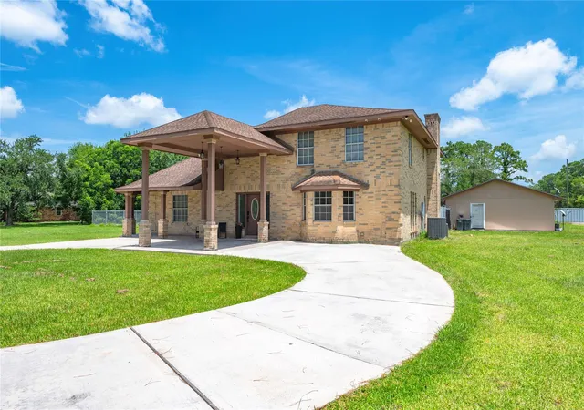 5th image of 1925 Avenue L, Santa Fe, TX 77510 | MLS# 43798044