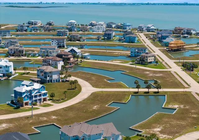 Photo 3 of Land for sale at 2 Loggerhead, Hitchcock, TX 77563 | MLS# 58980327 | Listing updated on 2026-10-04