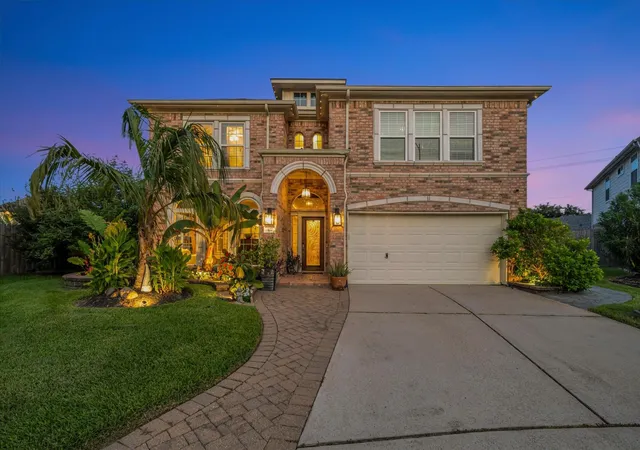 1st image of 322 Marina Oaks Ct, Kemah, TX 77565 | MLS# 80923015