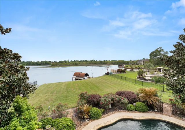 1st image of 11348 Lake Oak Dr, Montgomery, TX 77356 | MLS# 80536575