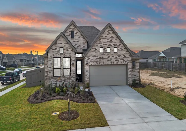 Photo 2 of Sale Pending at 18078 Brennie Bird Ln, Conroe, TX 77302 | MLS# 90766936 | Listing updated on 2026-09-14