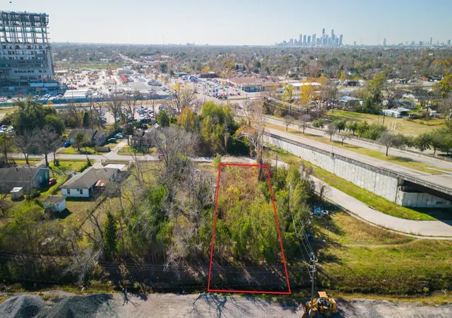 Photo 2 of Land for sale at 0 Caplin St, Houston, TX 77026 | MLS# 16597588 | Listing updated on 2026-09-15