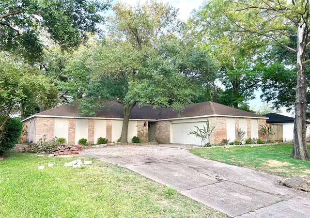 Photo 2 of Single family home for sale at 963 Coachlight, Houston, TX 77077 | MLS# 97800936 | Listing updated on 2026-08-07