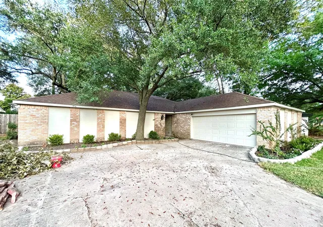 Photo 3 of Single family home for sale at 963 Coachlight, Houston, TX 77077 | MLS# 97800936 | Listing updated on 2026-08-07