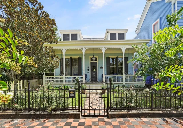 Photo 1 of Sale Pending at 1209 Winnie St, Galveston, TX 77550 | MLS# 7902587 | Listing updated on 2026-08-28
