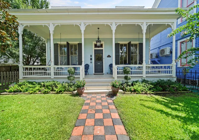 Photo 2 of Sale Pending at 1209 Winnie St, Galveston, TX 77550 | MLS# 7902587 | Listing updated on 2026-08-28