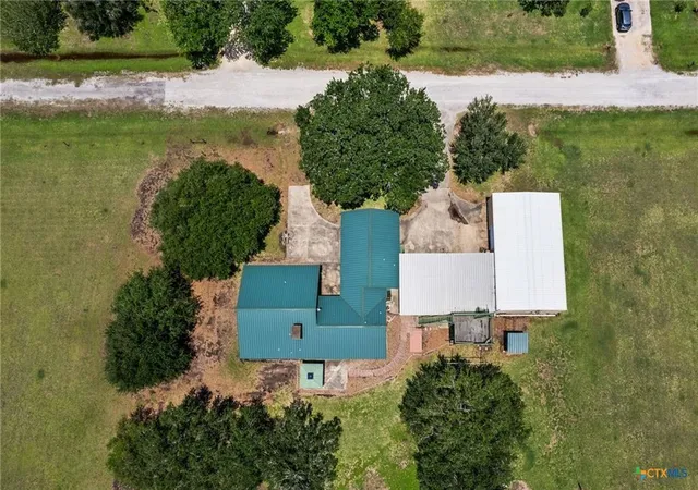 34th image of 181 Pecan Dr, Port Lavaca, TX 77979 | MLS# 24261354