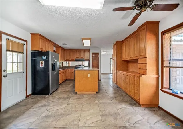 5th image of 181 Pecan Dr, Port Lavaca, TX 77979 | MLS# 24261354