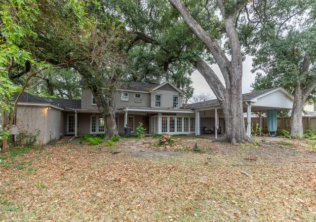 39th image of 2465 Gladys St, Beaumont, TX 77702 | MLS# 49729348