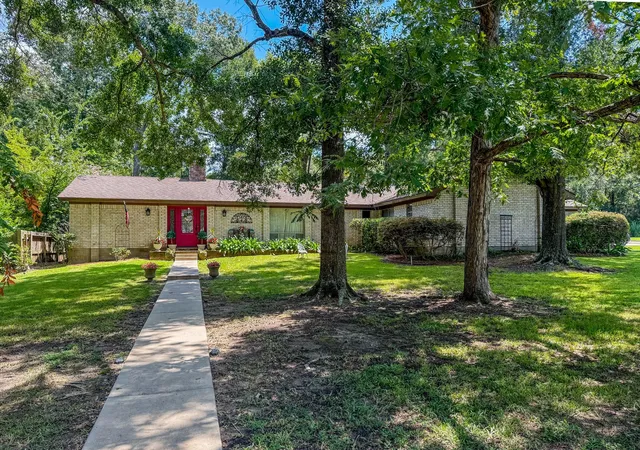 1st image of 125 Mockingbird, Livingston, TX 77351 | MLS# 37476673
