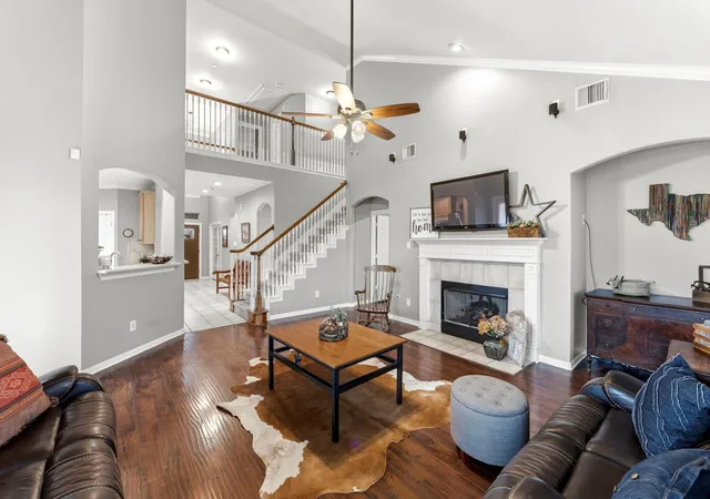 Photo 3 of Single family home for sale at 17439 Sweet Song Dr, Tomball, TX 77377 | MLS# 46284192 | Listing updated on 2026-08-29