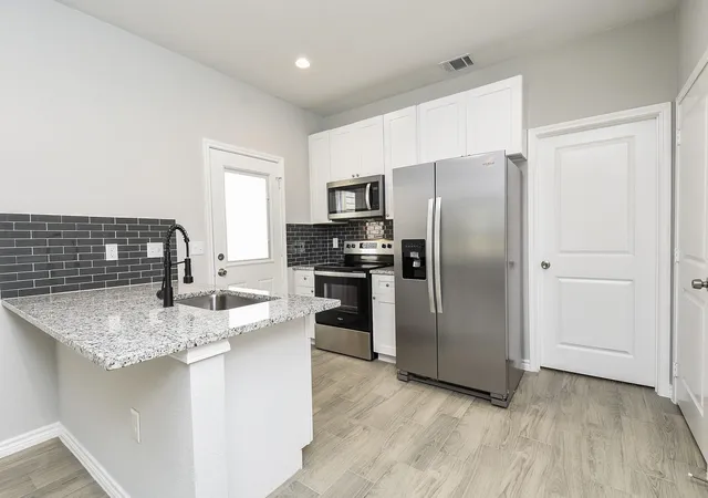 Photo 4 of Single family home for sale at 16991 W Dounreay, Montgomery, TX 77316 | MLS# 45605559 | Listing updated on 2026-09-11