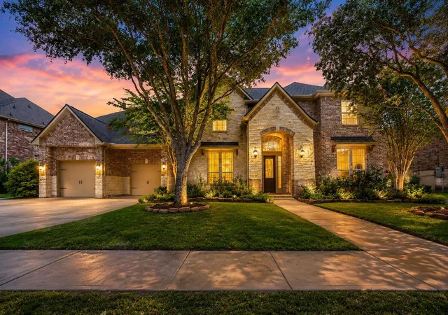 Photo 1 of Single family home for sale at 6211 Flewellen Fls Ln, Fulshear, TX 77441 | MLS# 93411129 | Listing updated on 2026-09-22