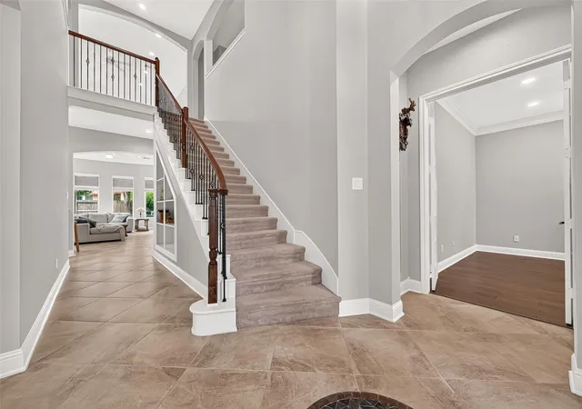 Photo 3 of Single family home for sale at 6211 Flewellen Fls Ln, Fulshear, TX 77441 | MLS# 93411129 | Listing updated on 2026-09-22