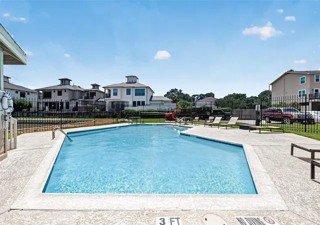 33rd image of 2034 Glencove Dr, Seabrook, TX 77586 | MLS# 53868573