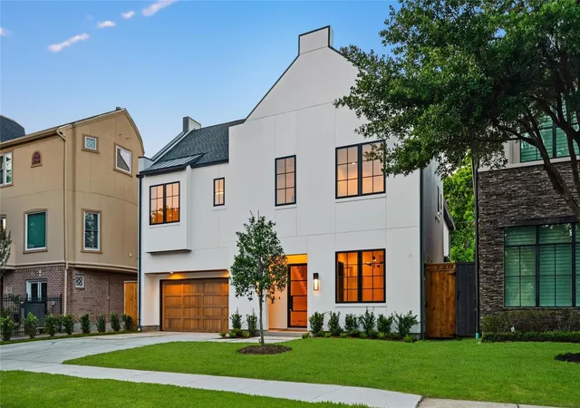 2nd image of 1642 Norfolk St, Houston, TX 77006 | MLS# 71293309
