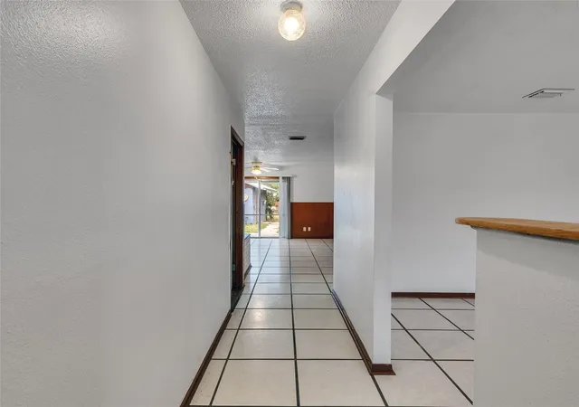 4th image of 2002 W Hwy 6, Alvin, TX 77511 | MLS# 79252597