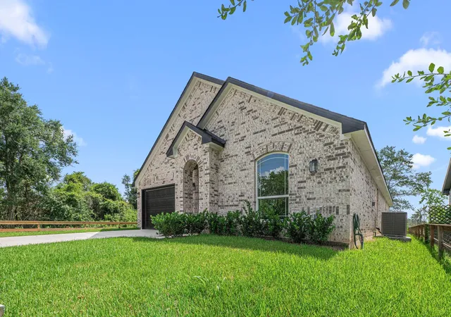 Photo 2 of Single family home for sale at 12911 Green Valley, Rosharon, TX 77583 | MLS# 24075706 | Listing updated on 2026-09-03