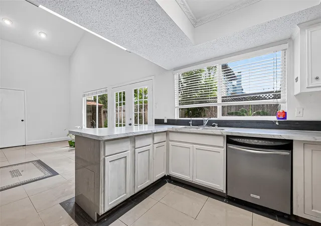 Photo 3 of Single family home for sale at 12706 Braewood Glen Ln, Houston, TX 77072 | MLS# 95020808 | Listing updated on 2026-09-19
