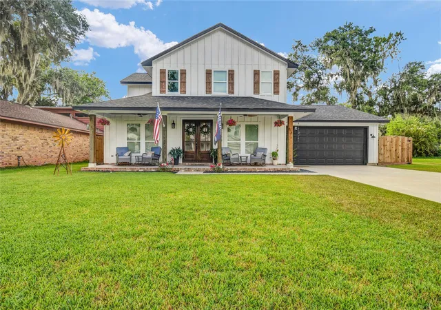 2nd image of 229 Montclaire Dr, West Columbia, TX 77486 | MLS# 10148349