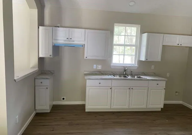 Photo 3 of Single family home for sale at 135 Brittany Ln, Cleveland, TX 77328 | MLS# 77736345 | Listing updated on 2026-07-21
