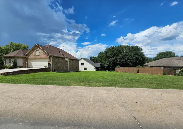 Photo 3 of Land for sale at Lot 2 Harbour Town Dr, Montgomery, TX 77356 | MLS# 27387023 | Listing updated on 2026-08-31