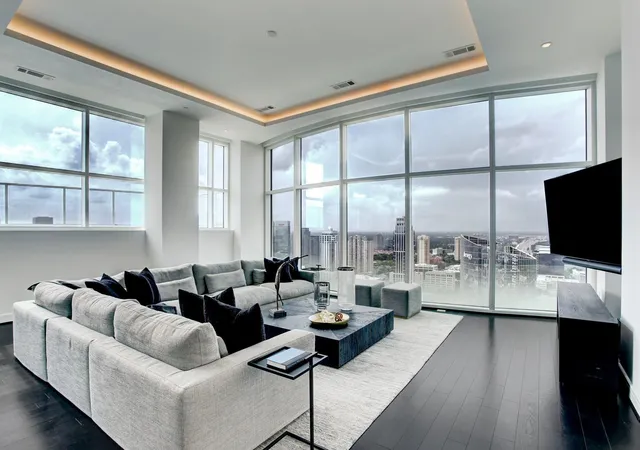 5th image of 4521 San Felipe St #3201, Houston, TX 77027 | MLS# 76471898