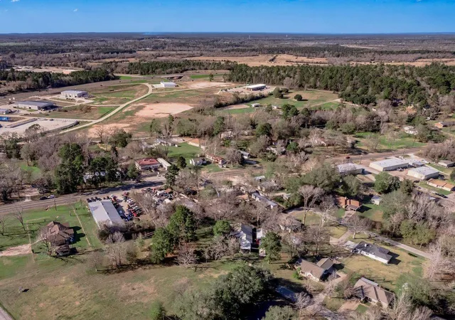 45th image of 2203 Shannon Dr, Huntsville, TX 77320 | MLS# 89093787