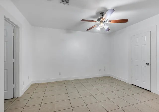 Photo 3 of Single family home for sale at 838 Rosewick St, Houston, TX 77015 | MLS# 59489853 | Listing updated on 2026-08-08