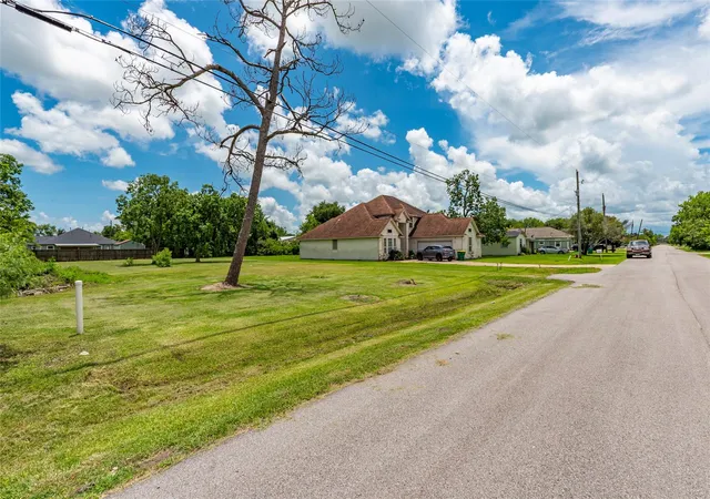 Homes for sale in La Marque, TX | 4905 Lawndale St, La Marque, TX 77568 | MLS# 27113314