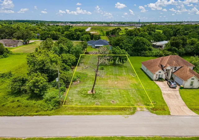 Homes for sale in La Marque, TX | 4905 Lawndale St, La Marque, TX 77568 | MLS# 27113314