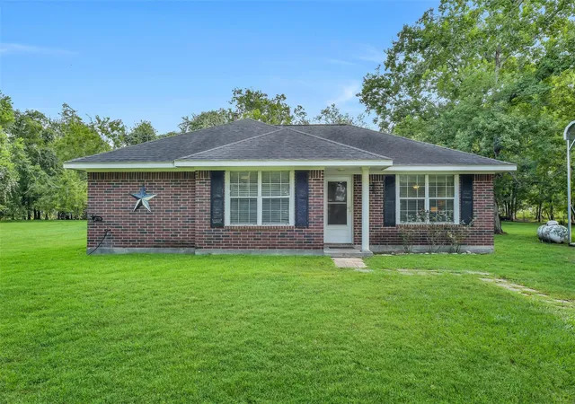 Photo 3 of Single family home for sale at 16523 County Road 191, Alvin, TX 77511 | MLS# 35949027 | Listing updated on 2026-09-16