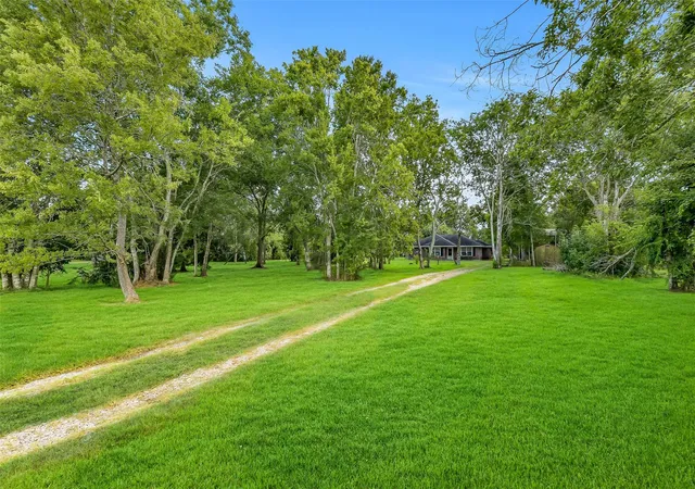 Photo 4 of Single family home for sale at 16523 County Road 191, Alvin, TX 77511 | MLS# 35949027 | Listing updated on 2026-09-16