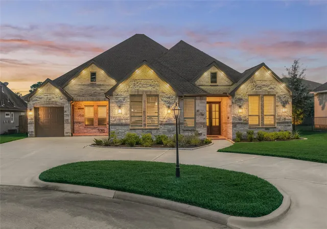 Photo 1 of Single family home for sale at 22 Darien Ct, Montgomery, TX 77356 | MLS# 83206316 | Listing updated on 2026-09-04