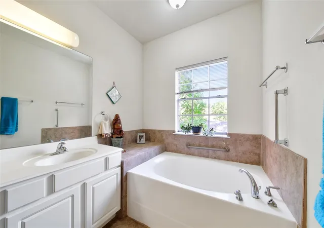 Homes for sale in Kingwood, TX | 2815 Kings Crossing Dr #214, Kingwood, TX 77345 | MLS# 9150813