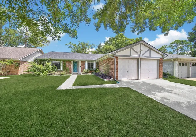 Homes for sale in Houston, TX | 807 Richvale Ln, Houston, TX 77062 | MLS# 36411802