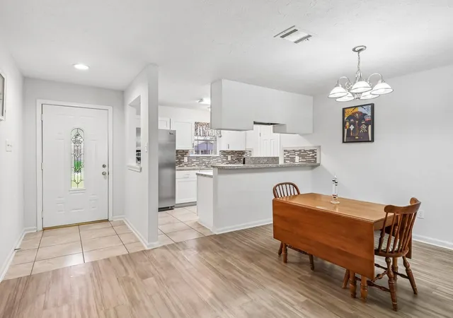 Photo 3 of Single family home for sale at 5110 Geneva Dr, Friendswood, TX 77546 | MLS# 79546178 | Listing updated on 2026-10-10