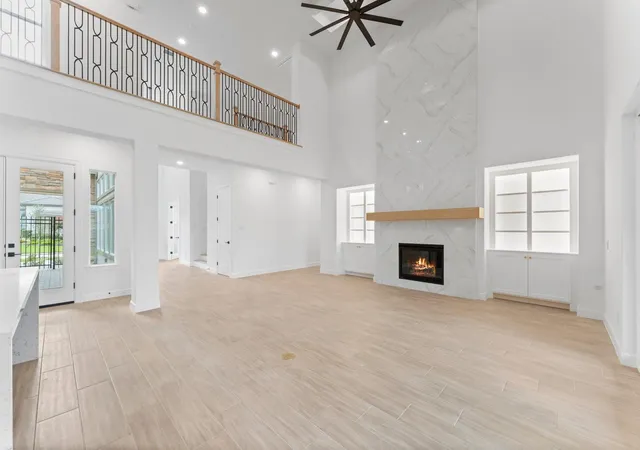 Photo 4 of Single family home for sale at 24807 Pacific Dunes Ln, Spring, TX 77389 | MLS# 30523773 | Listing updated on 2026-04-12