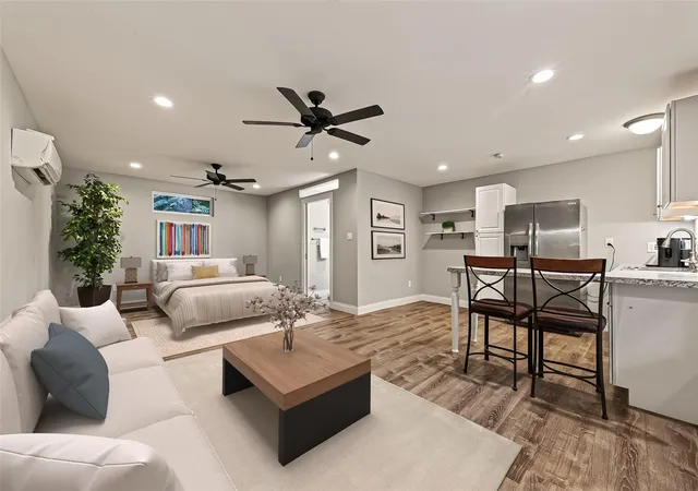 3rd image of 1410 Briar Green Ct, Richmond, TX 77406 | MLS# 98110308