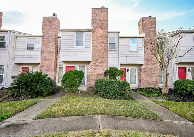 1st image of 3901 Woodchase Dr #48, Houston, TX 77042 | MLS# 96903944